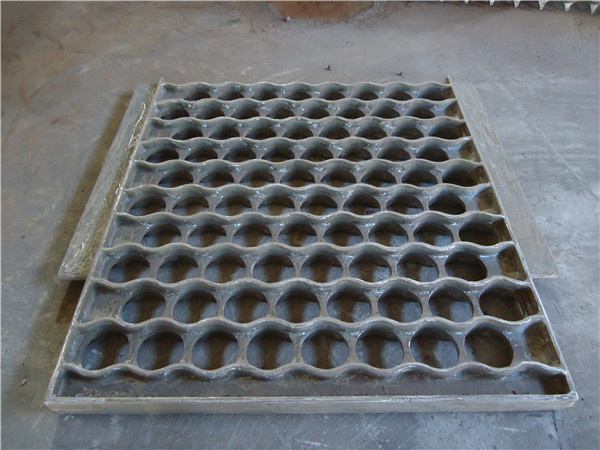Tube plate